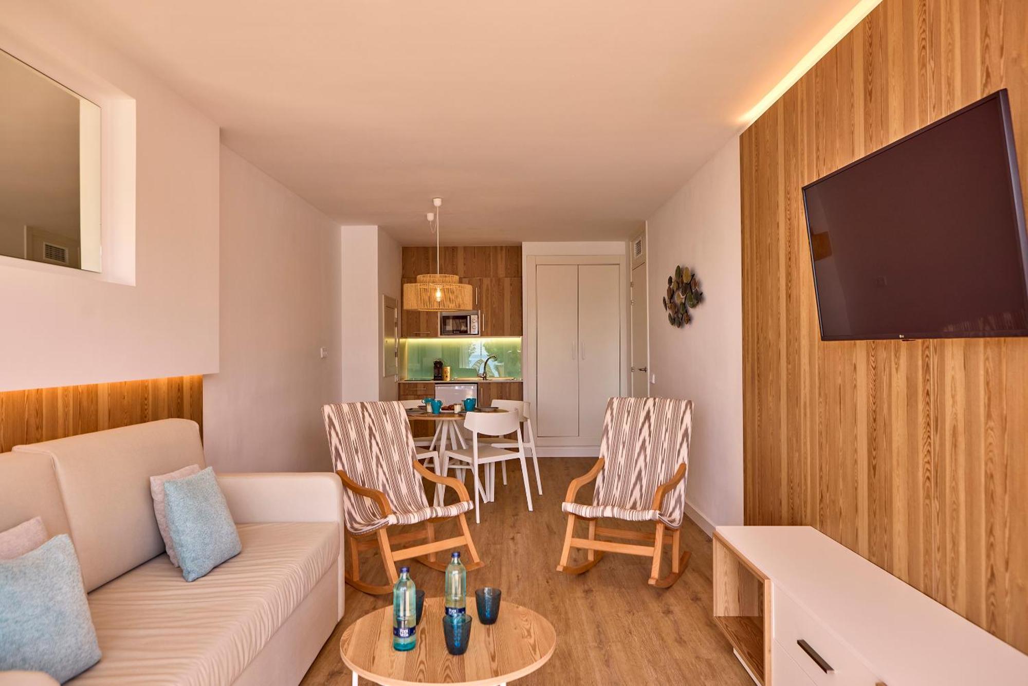 Aparthotel Ponent Mar 4*